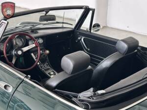 Immagine 35/68 di Alfa Romeo Spider Veloce 2000 (1977)