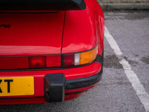 Bild 37/39 von Porsche 911 Carrera 3.2 (1989)