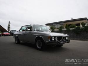 Immagine 16/76 di BMW 3,3 L (1975)