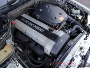 Image 34/39 of Mercedes-Benz 300 CE-24 (1992)