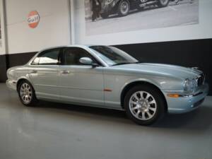 Image 1/46 of Jaguar XJ 8 4.2 (2004)