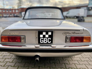 Afbeelding 37/71 van Alfa Romeo 2000 Spider Veloce (1977)