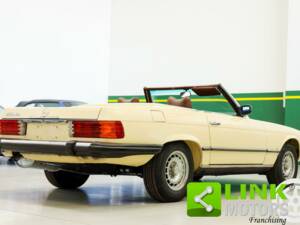 Immagine 4/10 di Mercedes-Benz 450 SL (1979)