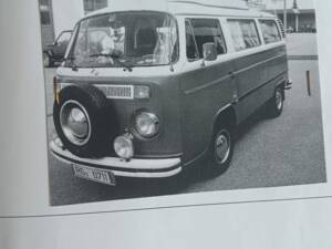 Image 11/14 of Volkswagen T2 a&#x2F;b (1977)