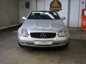 Image 6/40 of Mercedes-Benz SLK 230 Kompressor (1999)