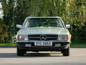 Afbeelding 6/43 van Mercedes-Benz 280 SL (1982)