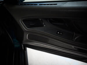 Image 44/81 de BMW 850i (1991)