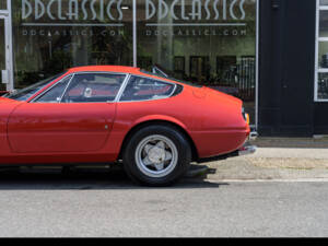 Bild 10/19 von Ferrari 365 GTB&#x2F;4 Daytona (1971)
