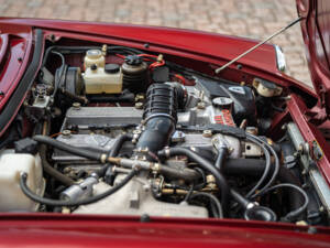 Image 13/42 of Alfa Romeo 2.0 Spider (1990)