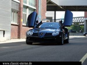 Image 1/9 of Mercedes-Benz SLR McLaren (2007)