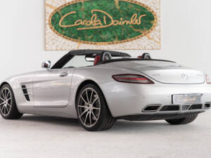 Image 8/48 of Mercedes-Benz SLS AMG Roadster (2012)