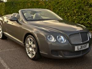 Immagine 1/44 di Bentley Continental GTC (2011)