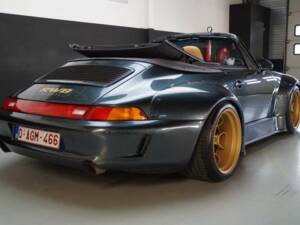 Image 36/50 of Porsche 911 Carrera RWB (1995)