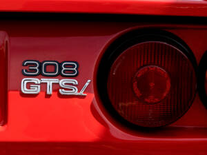 Image 6/46 de Ferrari 308 GTSi (1982)