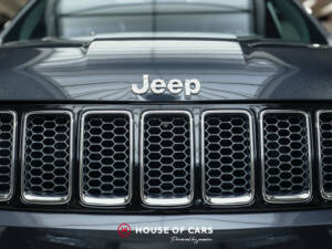 Image 13/50 of Jeep Grand Cherokee 6.4 V8 SRT (2015)