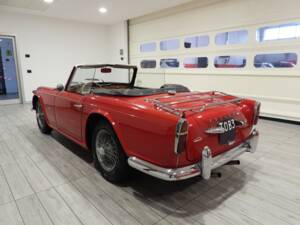 Imagen 3/15 de Triumph TR 4A IRS (1967)