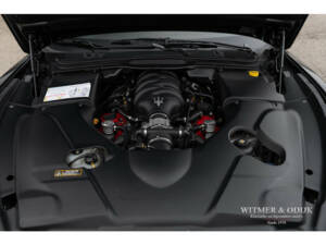 Imagen 40/42 de Maserati GranTurismo S (2011)