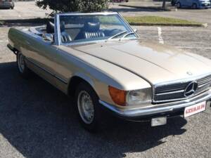 Image 11/34 de Mercedes-Benz 350 SL (1971)