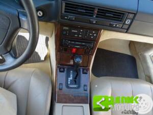 Bild 8/10 von Mercedes-Benz SL 320 (1994)