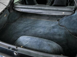 Immagine 38/50 di Porsche 924 S (1986)