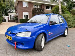 Image 2/11 de Peugeot 106 Rallye 1.6 (1996)