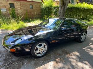 Bild 26/31 von Porsche 928 GTS (1993)