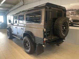 Bild 8/15 von Land Rover Defender 110 (2013)