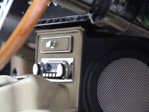 Bild 29/39 von Jaguar E-Type 4.2 (1966)