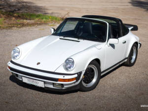 Image 5/45 of Porsche 911 Carrera 3.2 (1984)