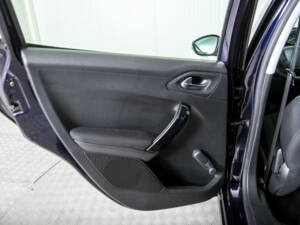 Image 36/50 of Peugeot 208 1.2 PureTech 82 (2019)
