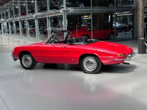 Immagine 7/30 di Alfa Romeo 1600 Spider Duetto (1966)