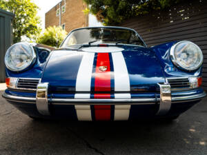 Image 38/42 of Porsche 912 (1967)