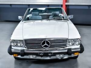 Image 2/7 de Mercedes-Benz 560 SL (1989)