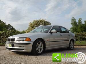 Immagine 2/10 di BMW 320Ci (1999)