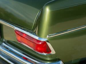 Image 28/50 of Mercedes-Benz 220 SE b (1964)