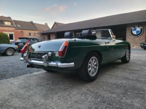 Image 11/58 of MG MGB (1971)