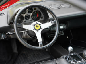 Image 28/50 de Ferrari 308 GTB (1976)