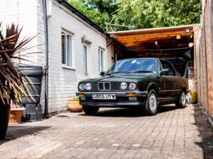 Bild 9/47 von BMW 320i (1990)