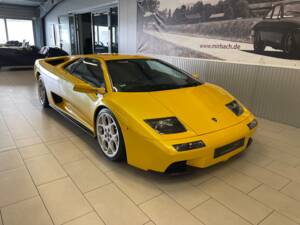 Image 8/20 of Lamborghini Diablo VT 6.0 (2001)