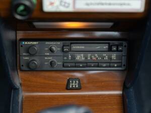 Image 42/50 of FIAT Spider 2000 Pininfarina 50th Anniversary Edition (1981)