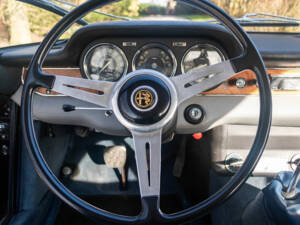 Immagine 10/17 di Alfa Romeo 2600 Sprint (1963)