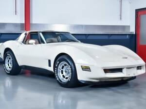 Immagine 6/7 di Chevrolet Corvette (1981)