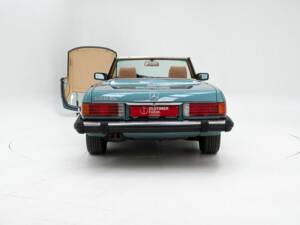 Image 7/15 of Mercedes-Benz 560 SL (1987)
