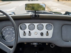 Immagine 17/28 di Daimler SP 250 (1961)