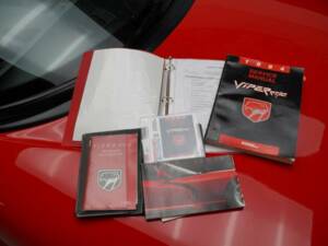 Image 24/50 de Dodge Viper RT&#x2F;10 (1994)