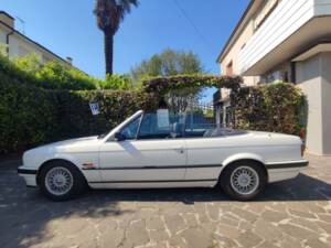 Image 4/10 of BMW 318i (1992)