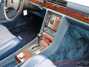 Bild 38/42 von Mercedes-Benz 280 S (1978)