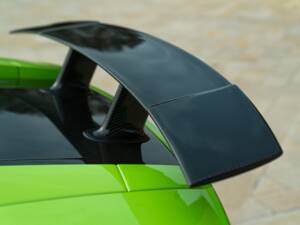 Image 20/50 of Lamborghini Gallardo LP 570-4 Superleggera (2011)