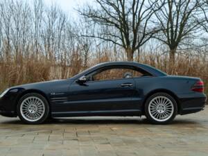 Image 5/50 of Mercedes-Benz SL 55 AMG (2003)