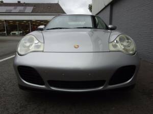 Bild 7/100 von Porsche 911 Carrera 4S (2002)